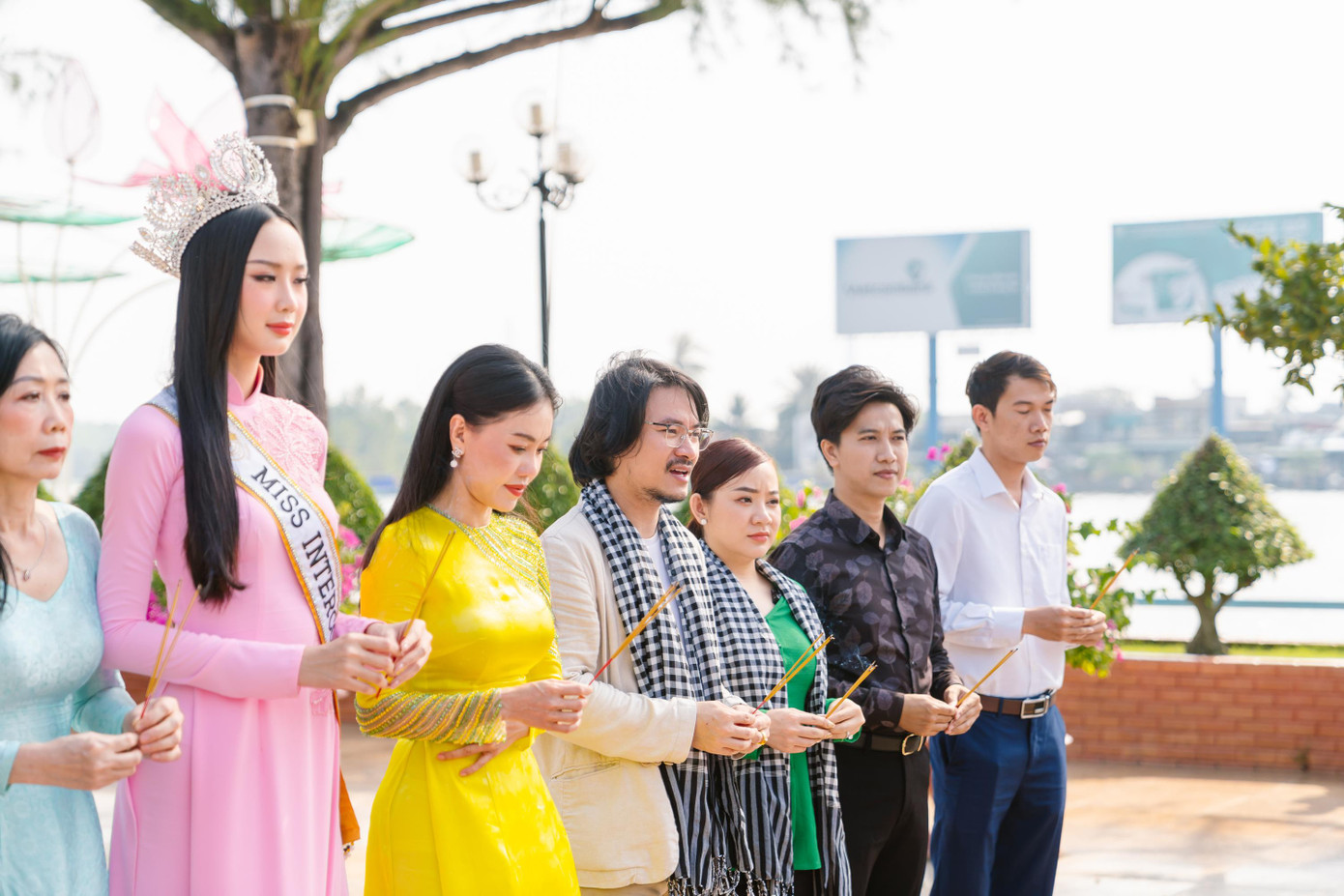 Tròn 1 tháng đăng quang, Bảo Ngọc bận rộn với lịch trình dày đặc ở Việt Nam. Hiện tại, cô đang đồng hành cùng cuộc thi Hoa hậu Việt Nam 2022 với tư cách là thành viên ban giám khảo để tìm ra tân hoa hậu và các á hậu.