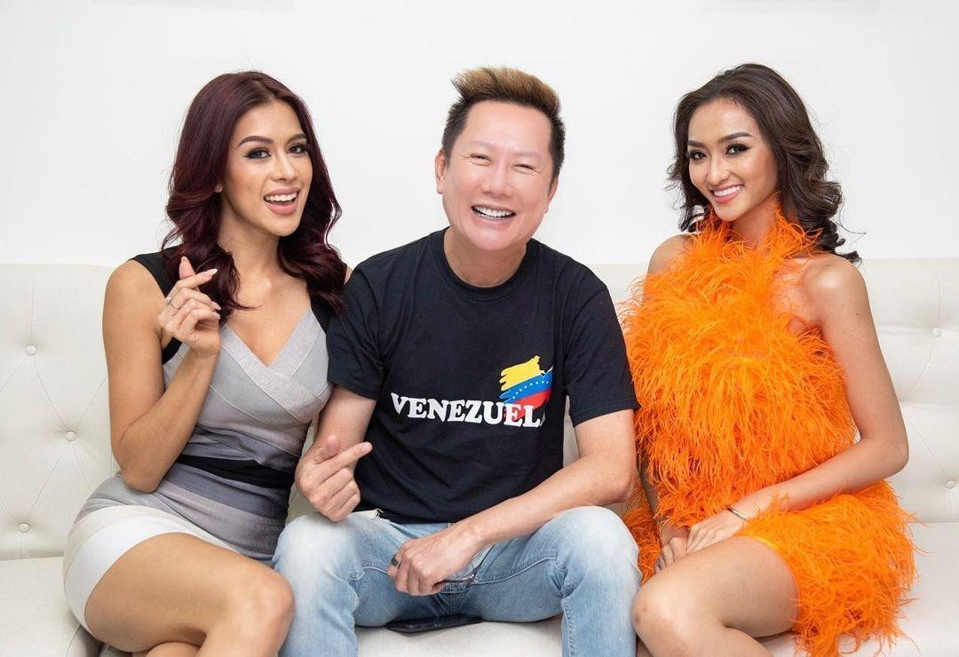 Top 10 Miss Grand International 2022 liên tục livestream bán hàng. Ảnh: MGI.