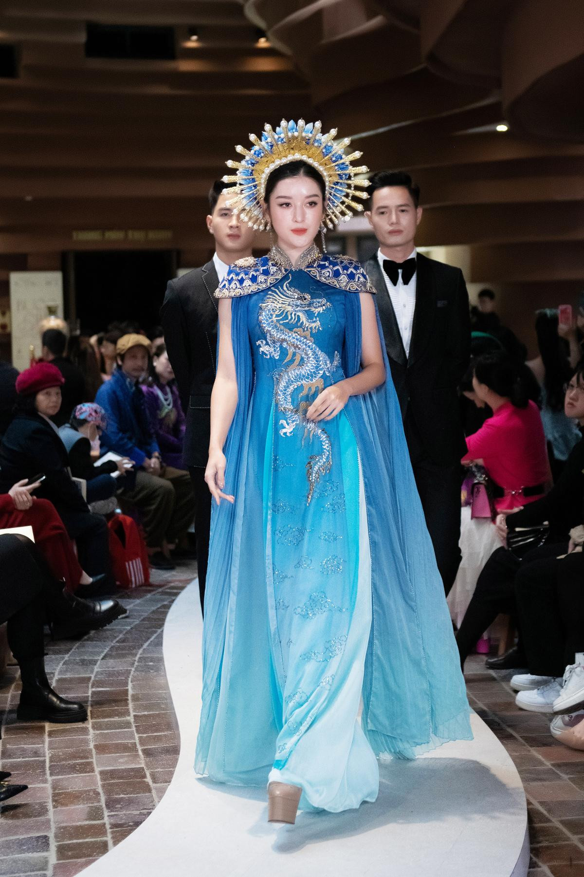 Với sắc vóc nổi trội và kinh nghiệm trình diễn, Huyền My cũng trở thành cái tên gây chú ý trên các sàn diễn thời trang một thời gian dài. Cô đã trình diễn first face và vedette cho nhiều nhà thiết kế nổi tiếng trong nước.