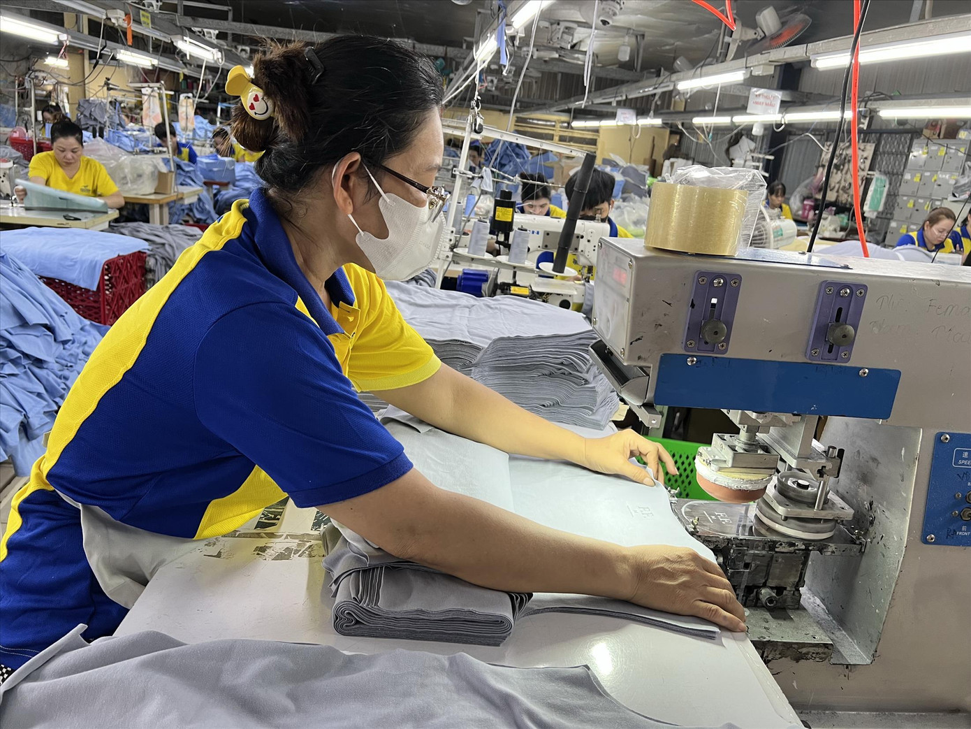 Công nhân Công ty may Dony đã trở lại làm việc ngay sau Tết. Ảnh: U.P Công nhân Công ty may Dony đã trở lại làm việc ngay sau Tết. Ảnh: U.P