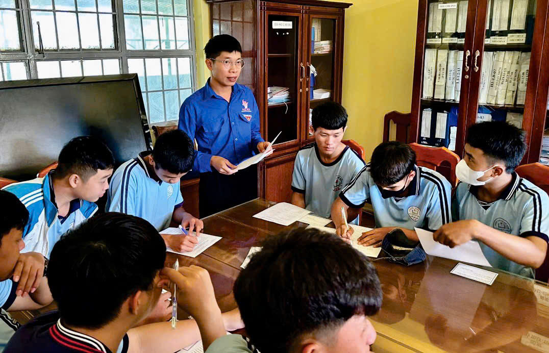 Hướng dẫn thanh niên đăng ký nghĩa vụ quân sự