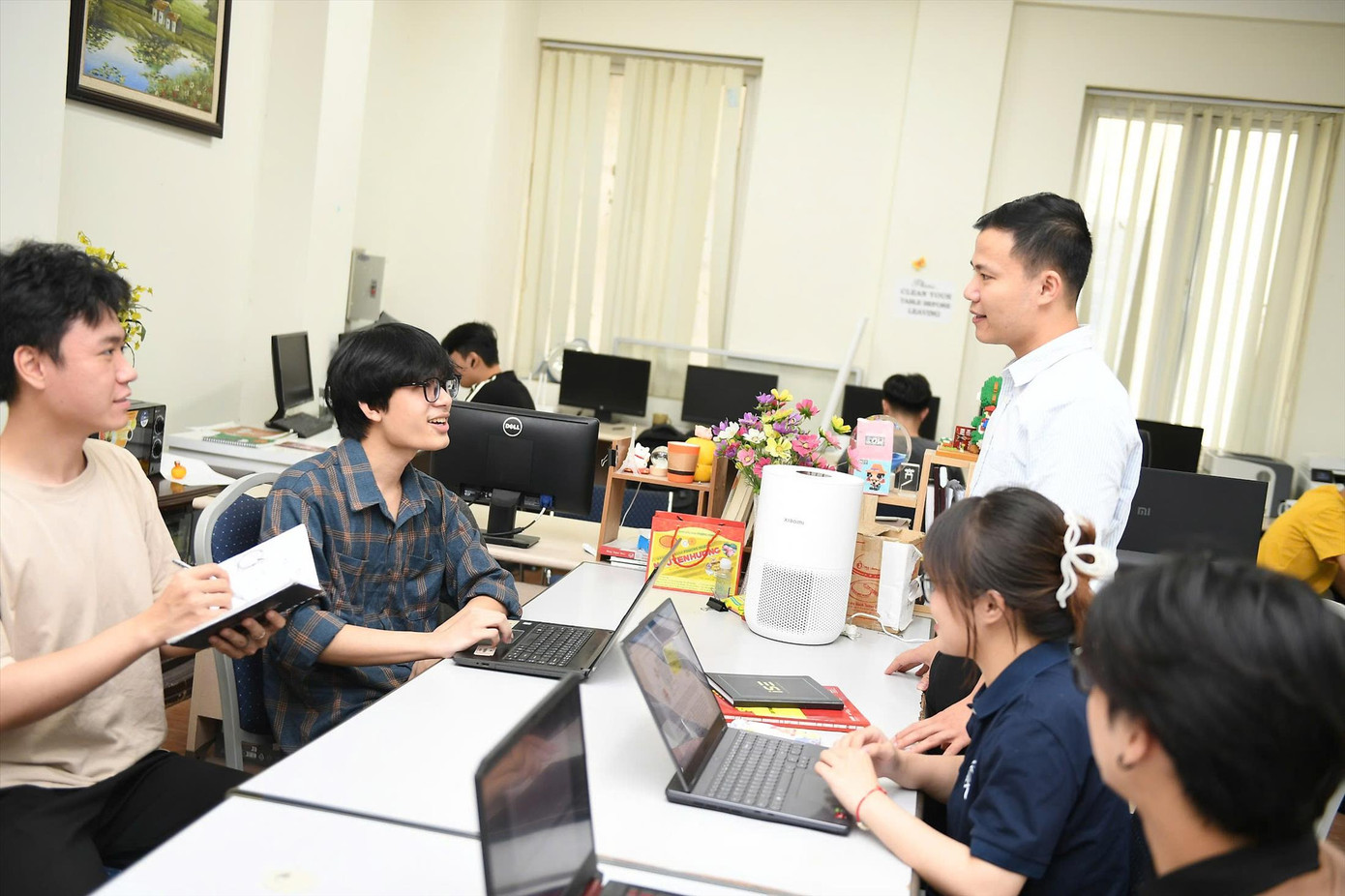 Cần một hệ sinh thái hỗ trợ mạnh mẽ để mọi khát vọng nghiên cứu đều có cơ hội trở thành hiện thực. Ảnh: Dương Triều Cần một hệ sinh thái hỗ trợ mạnh mẽ để mọi khát vọng nghiên cứu đều có cơ hội trở thành hiện thực. Ảnh: Dương Triều