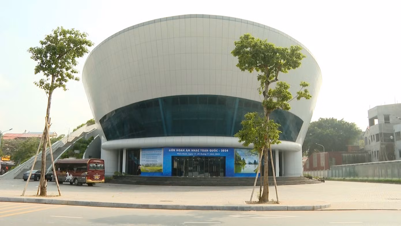 Nhà hát Phạm Thị Trân - nơi diễn ra Ngày Thơ Việt Nam năm nay Nhà hát Phạm Thị Trân - nơi diễn ra Ngày Thơ Việt Nam năm nay