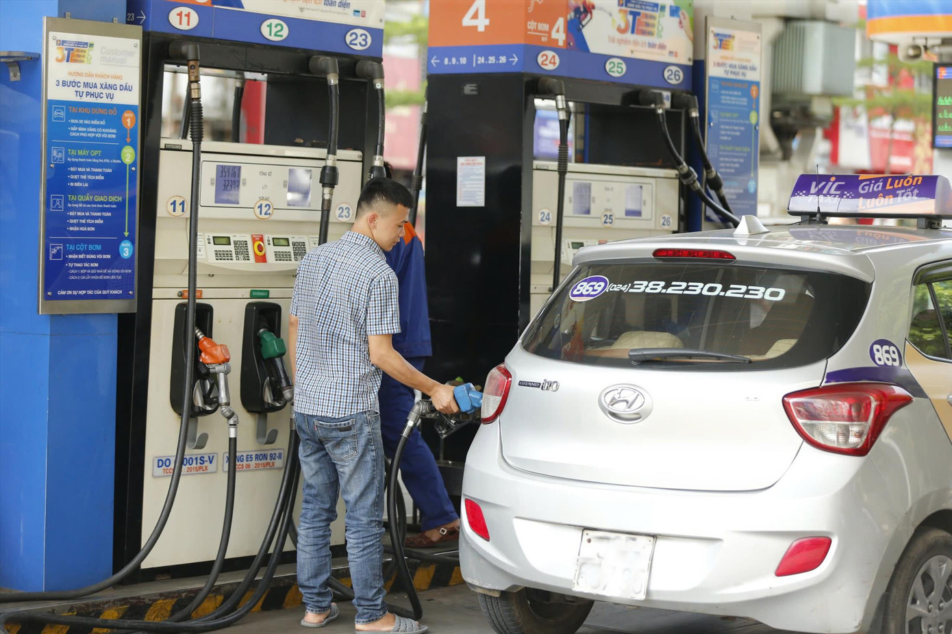 Doanh nghiệp xăng dầu ảnh hưởng nặng từ biến động thị trường. Ảnh: Như Ý