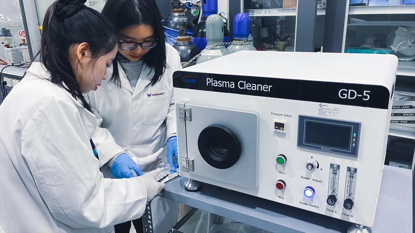 Hoạt động nghiên cứu tại Trung tâm Trí tuệ Môi trường, Trường Đại học VinUni. Hoạt động nghiên cứu tại Trung tâm Trí tuệ Môi trường, Trường Đại học VinUni.