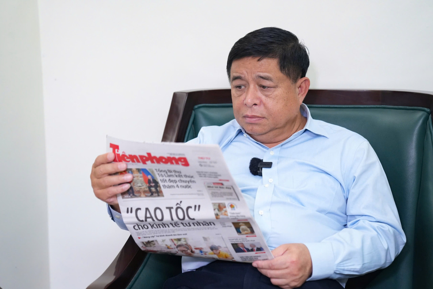 Phó Thủ tướng Nguyễn Chí Dũng đánh giá cao loạt bài của báo Tiền Phong: “Cao tốc” cho kinh tế tư nhân. Ảnh: Phạm Duy