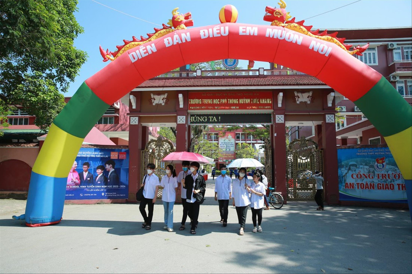 Diễn đàn Điều em muốn nói do báo Tiền Phong tổ chức là nơi học sinh, người trẻ bày tỏ tâm tư về sức khỏe tâm thần, các vấn đề về bạo lực học đường. Ảnh:TP Diễn đàn Điều em muốn nói do báo Tiền Phong tổ chức là nơi học sinh, người trẻ bày tỏ tâm tư về sức khỏe tâm thần, các vấn đề về bạo lực học đường. Ảnh:TP