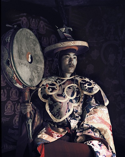 Lạ kỳ bộ tộc anh em lấy chung vợ ở Tây Tạng ảnh 4