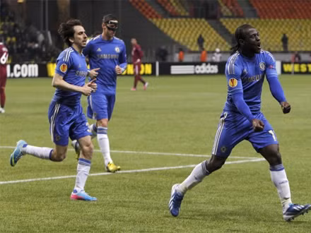 Chelsea đi tiếp nhờ thắng đậm ở trận lượt đi