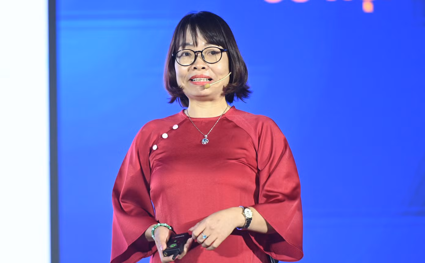 PGS, TS. Nguyễn Thị Trang trình bày về ứng dụng AI trong lĩnh vực y tế.
