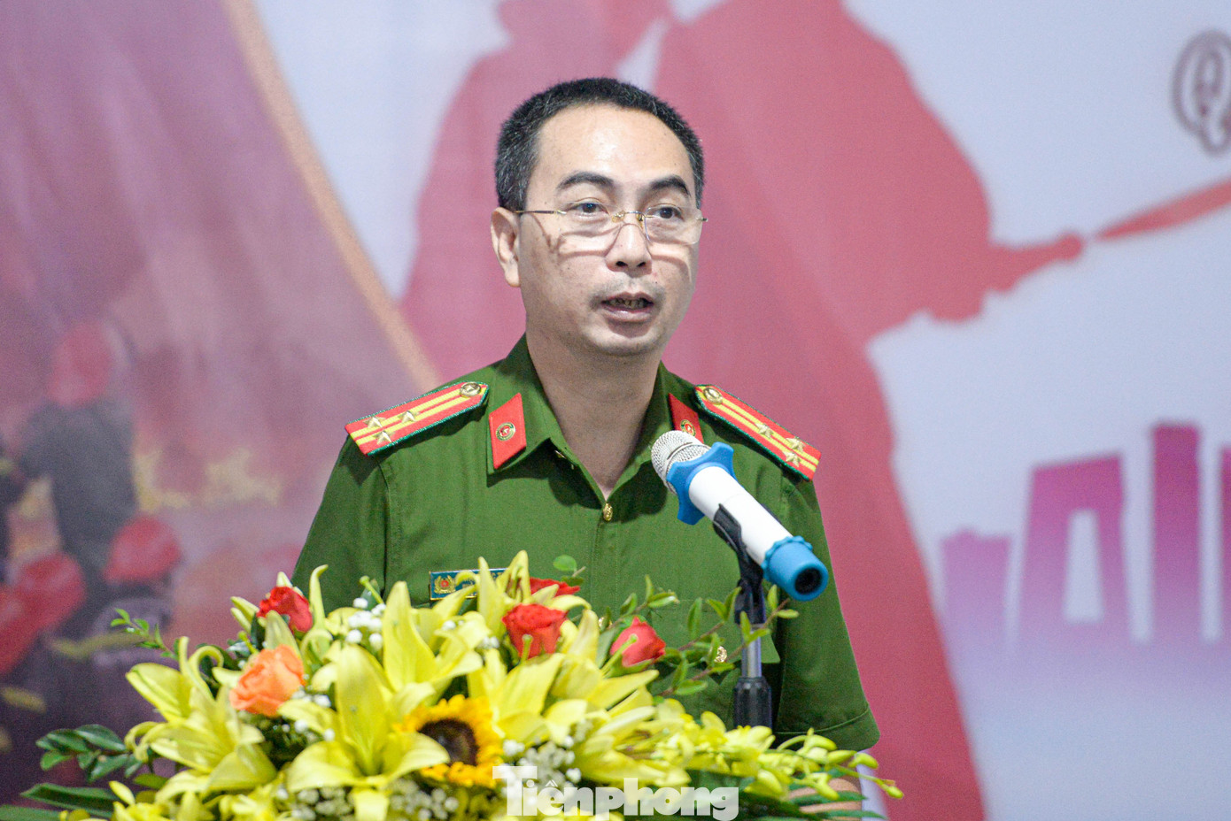 Phát biểu tại buổi diễn tập, Thượng tá Phạm Đức Thắng - Phó Trưởng phòng PC07 - Công an Thành phố Hà Nội đánh giá cao sự quan tâm của huyện đối với công tác phòng cháy, chữa cháy và đề nghị các cấp lãnh đạo tỉnh ủy, HĐND, UBND quan tâm chỉ đạo và tăng cường nguồn lực, trang thiết bị, phương tiện cho lực lượng cảnh sát và cơ sở tham gia công tác phòng cháy, chữa cháy trên địa bàn. Phát biểu tại buổi diễn tập, Thượng tá Phạm Đức Thắng - Phó Trưởng phòng PC07 - Công an Thành phố Hà Nội đánh giá cao sự quan tâm của huyện đối với công tác phòng cháy, chữa cháy và đề nghị các cấp lãnh đạo tỉnh ủy, HĐND, UBND quan tâm chỉ đạo và tăng cường nguồn lực, trang thiết bị, phương tiện cho lực lượng cảnh sát và cơ sở tham gia công tác phòng cháy, chữa cháy trên địa bàn.