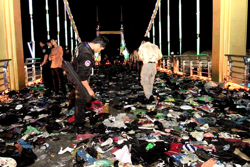 Khung cảnh tan hoang và tang tóc của thảm họa