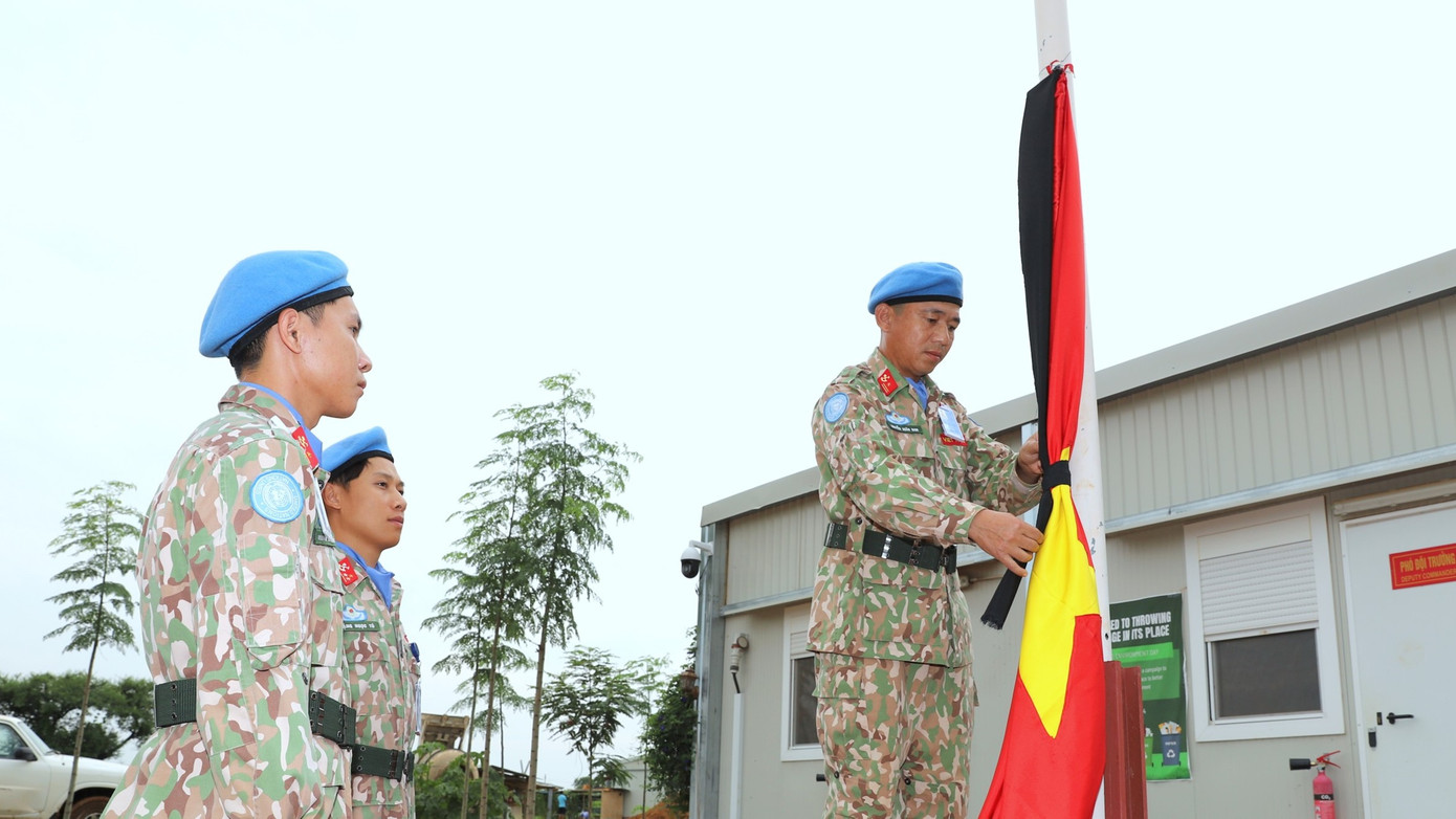 TPHCM điều chỉnh thời gian viếng Tổng Bí thư Nguyễn Phú Trọng đến 23h00 ảnh 57