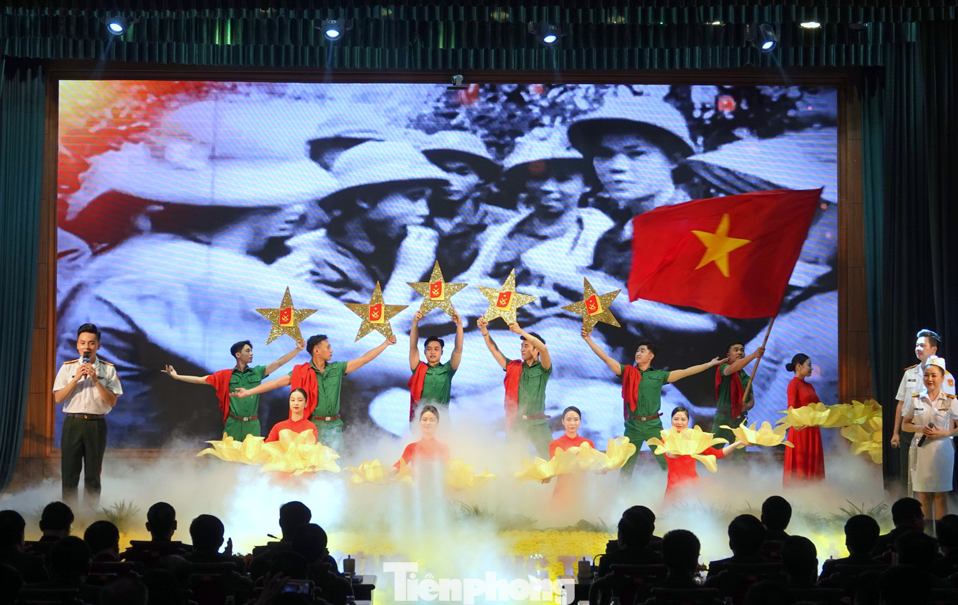 Chương trình nghệ thuật đặc sắc chào mừng đại hội. Chương trình nghệ thuật đặc sắc chào mừng đại hội.