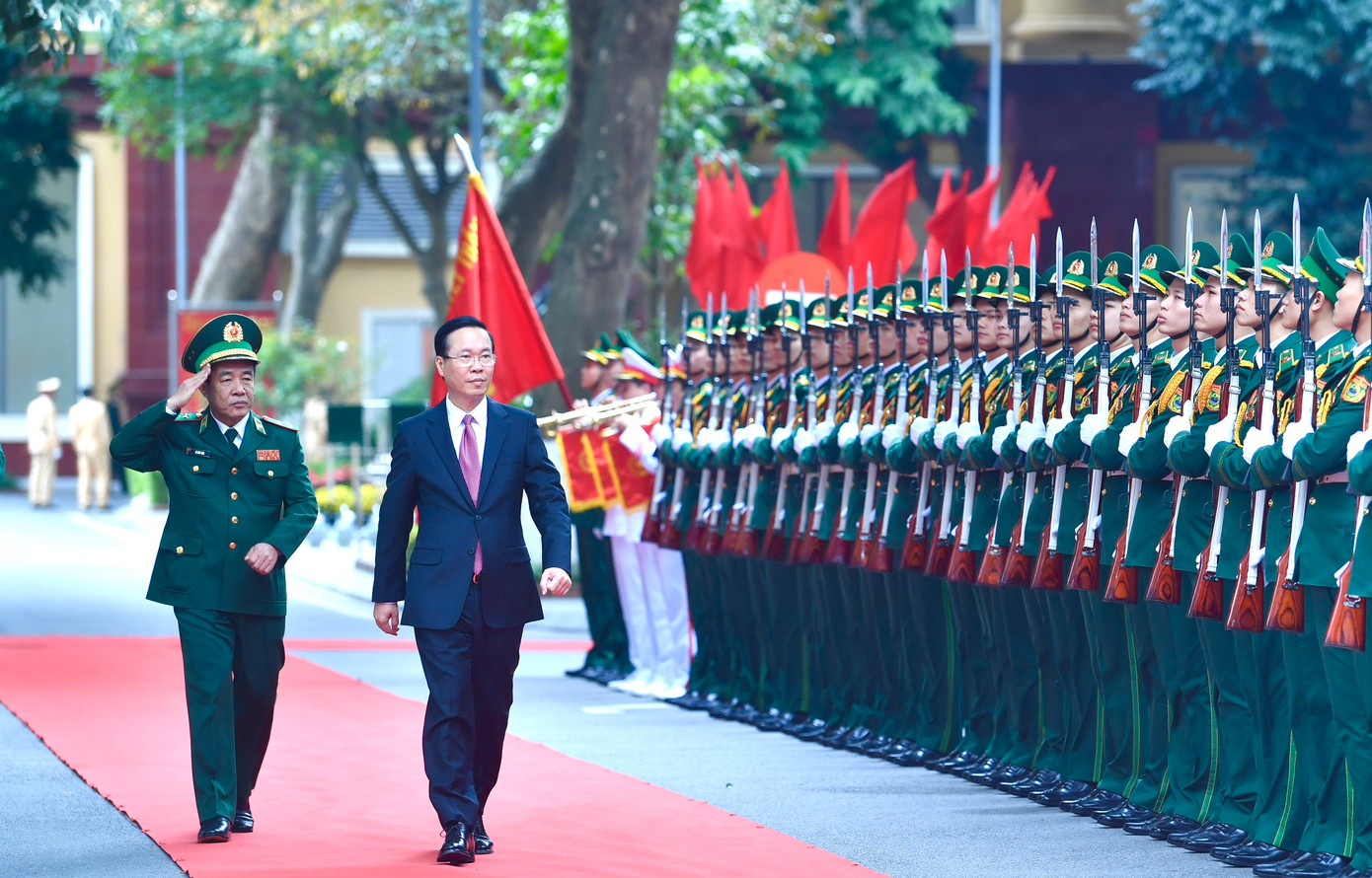 Chủ tịch nước duyệt Đội danh dự Bộ đội Biên phòng, sáng 1/3.