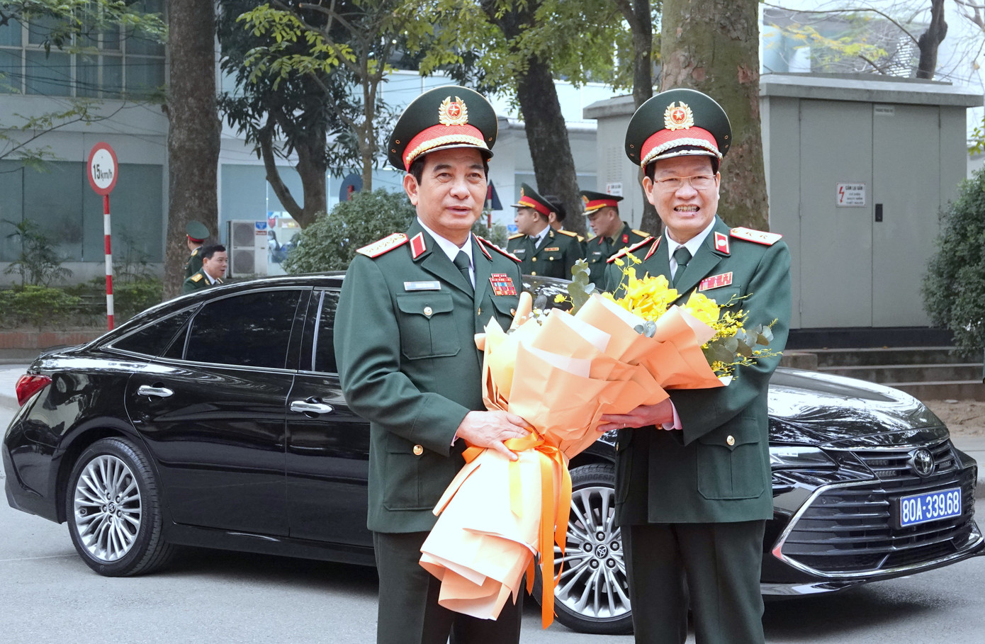 Lãnh đạo Học viện Quân y đón Đại tướng Phan Văn Giang tới dự lễ kỷ niệm.