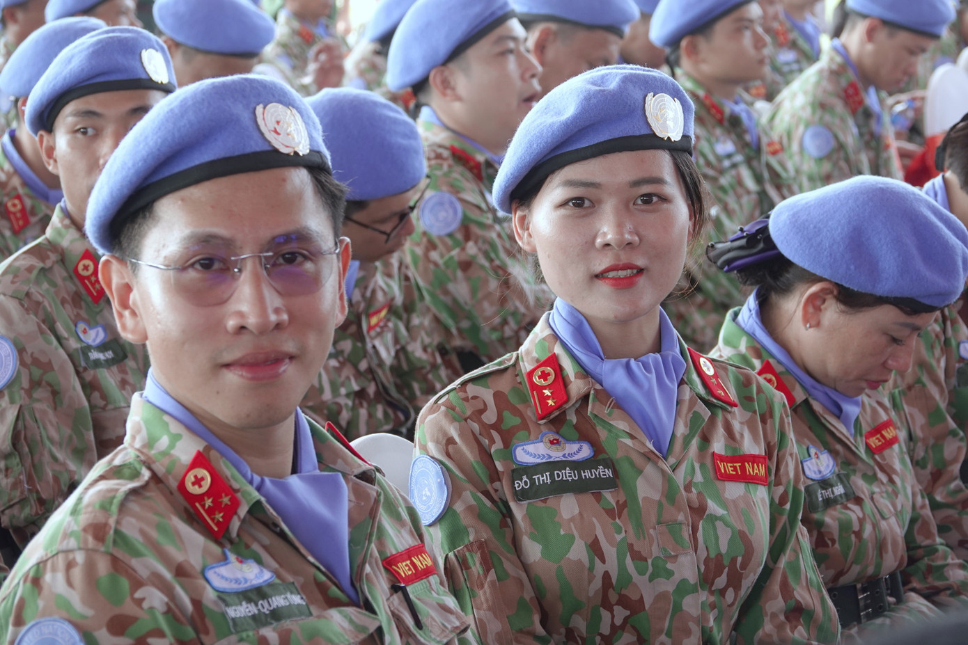 Năm 2024, Trung úy Diệu Huyền được lựa chọn tham gia lớp tập huấn gìn giữ hòa bình Liên Hợp Quốc và được trao cơ hội tới Nam Sudan nhờ những nỗ lực không ngừng nghỉ.