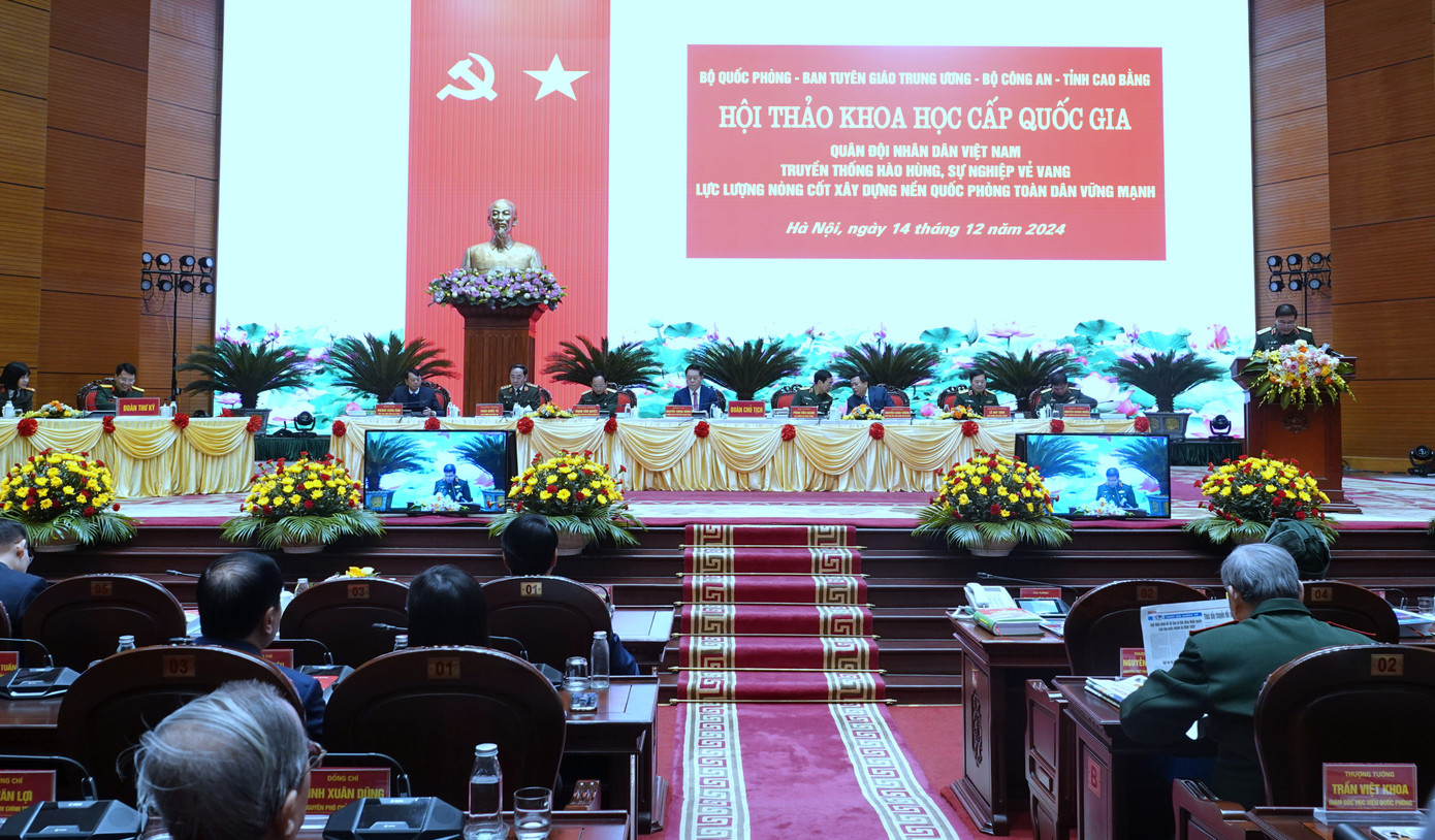 Hội thảo là một trong những hoạt động trọng điểm kỷ niệm 80 năm Ngày thành lập QĐND Việt Nam (22/12/1944 - 22/12/2024) và 35 năm Ngày hội Quốc phòng toàn dân (22/12/1989 - 22/12/2024).