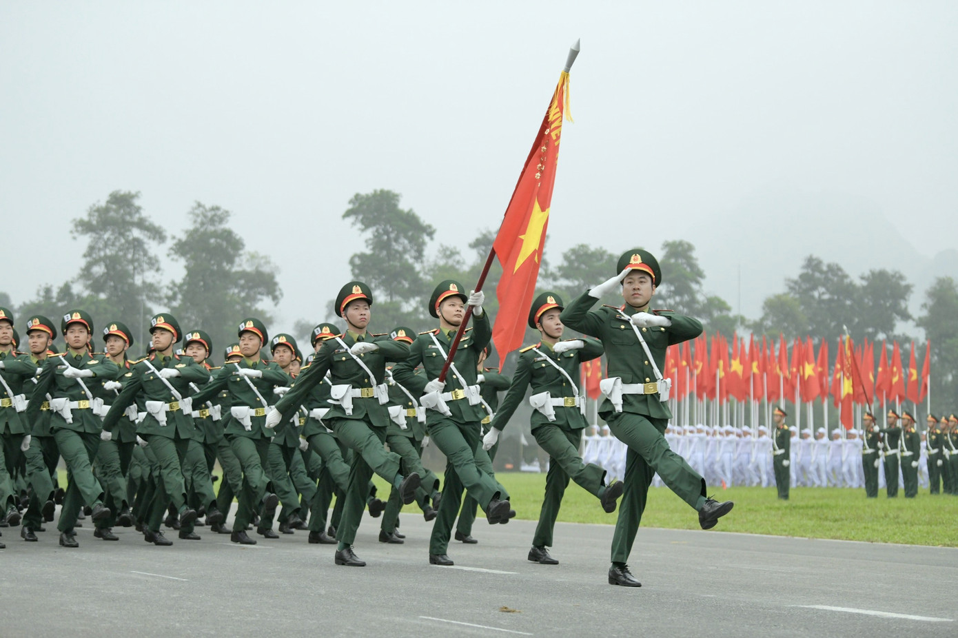 Khối sĩ quan Lục quân đại diện cho binh chủng hợp thành của Quân đội nhân dân Việt Nam. Khối sĩ quan Lục quân đại diện cho binh chủng hợp thành của Quân đội nhân dân Việt Nam.