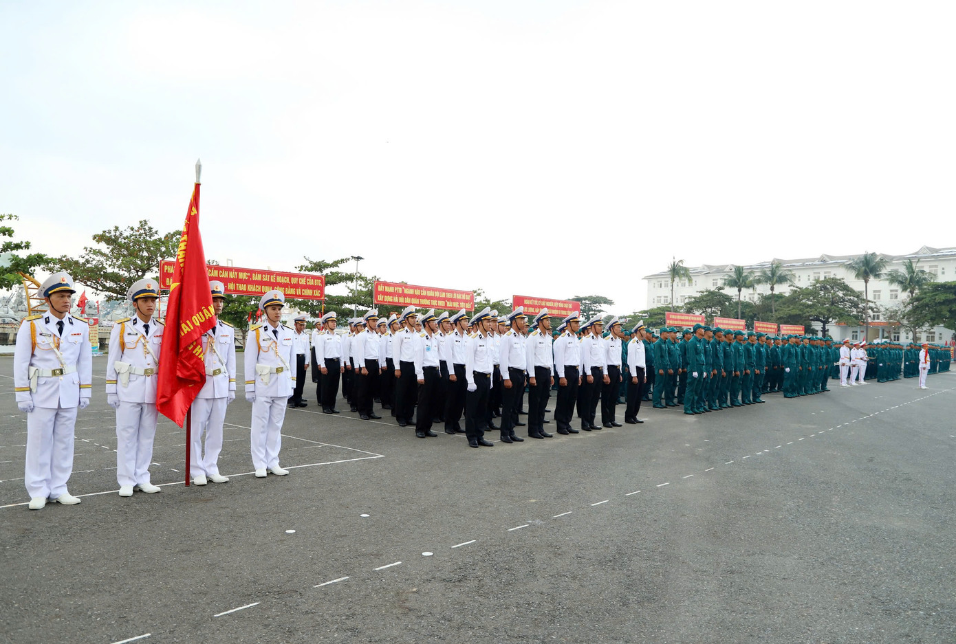 Quang cảnh lễ khai mạc hội thi, hội thao.