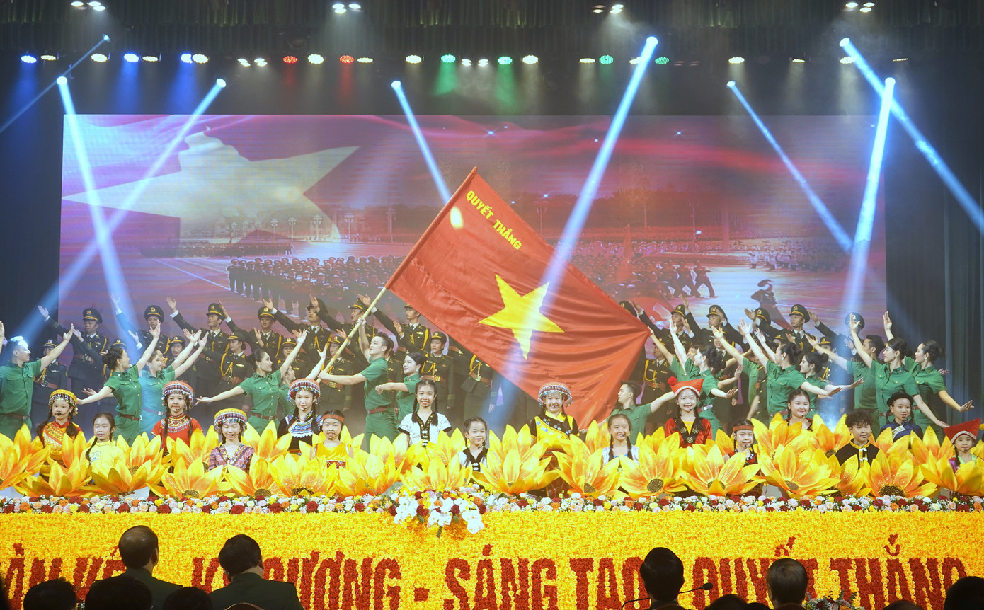 Chương trình nghệ thuật chào mừng đại hội. Chương trình nghệ thuật chào mừng đại hội.