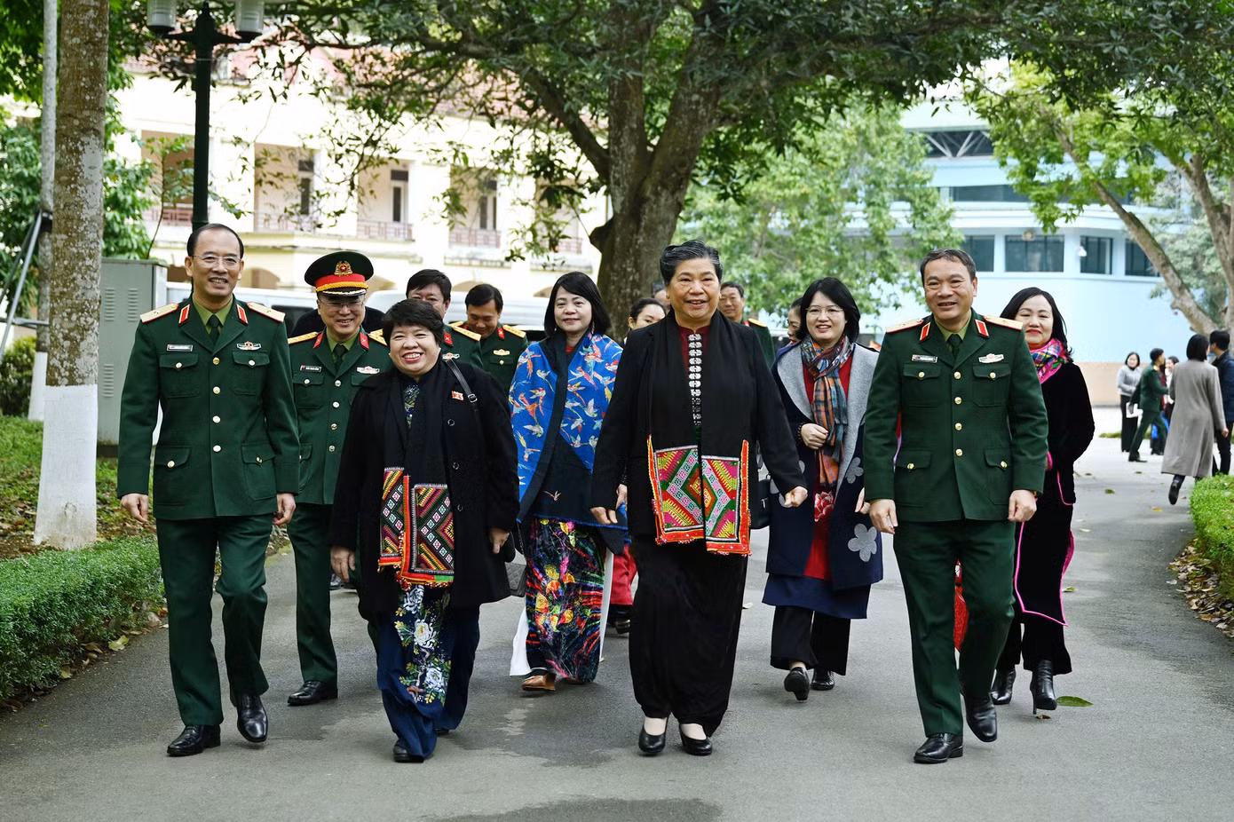 Các đại biểu tham quan Khu di tích K9 - Đá Chông. Các đại biểu tham quan Khu di tích K9 - Đá Chông.