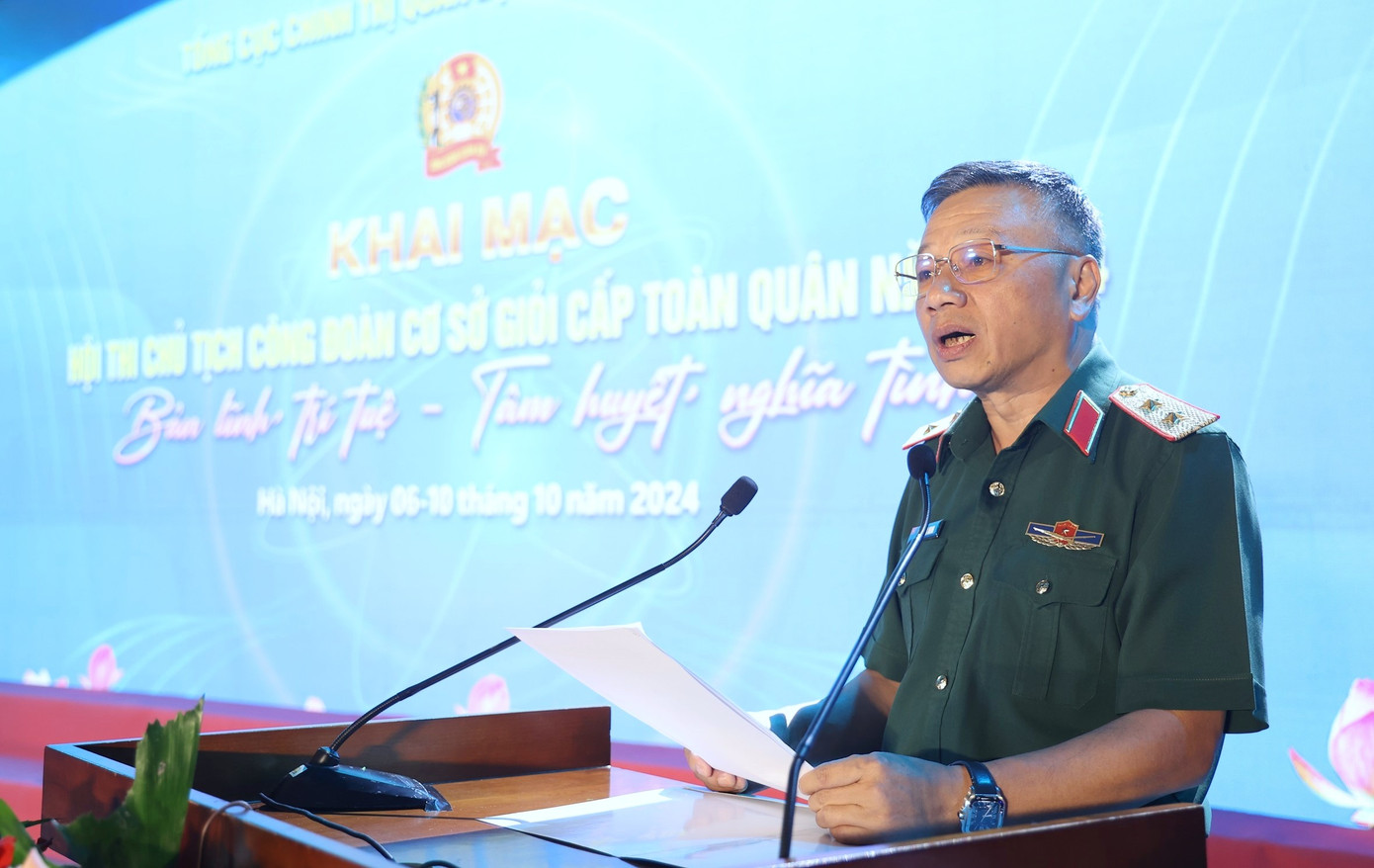 Trung tướng Lê Quang Minh phát biểu khai mạc hội thi. Ảnh: Hoàng Ngọc