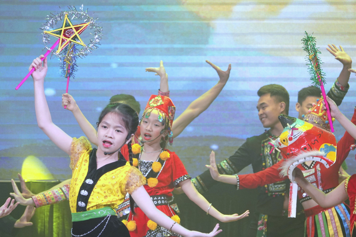 Chương trình nghệ thuật đặc sắc tại lễ kỷ niệm.