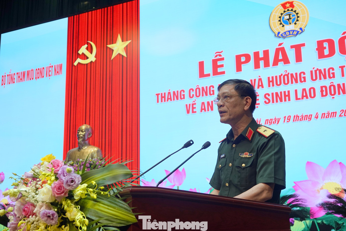 Thiếu tướng Nguyễn Ngọc Đoàn - Chủ nhiệm Chính trị Bộ Tổng tham mưu, phát động Tháng Công nhân và hưởng ứng Tháng hành động về ATVSLĐ năm 2024, chiều 19/4.