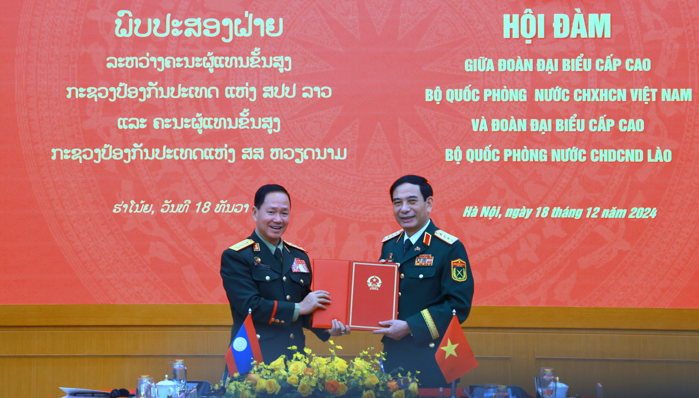 Sau hội đàm, hai Bộ trưởng đã ký kết Bản ghi nhớ về hợp tác trong lĩnh vực pháp luật, quân sự quốc phòng.