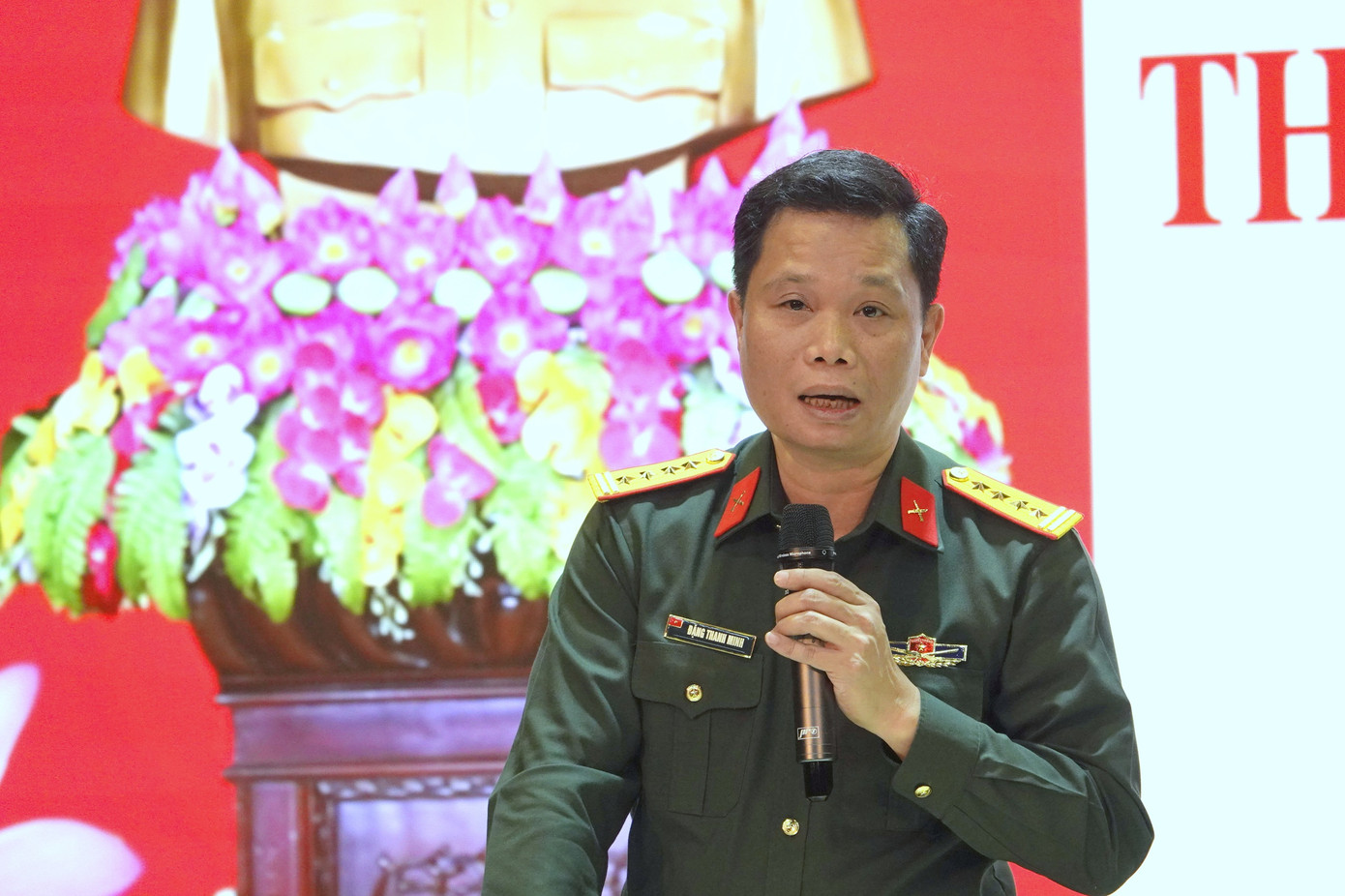 Đại tá Đặng Thanh Minh - Phó Cục trưởng Cục Đối ngoại (Bộ Quốc phòng). Đại tá Đặng Thanh Minh - Phó Cục trưởng Cục Đối ngoại (Bộ Quốc phòng).