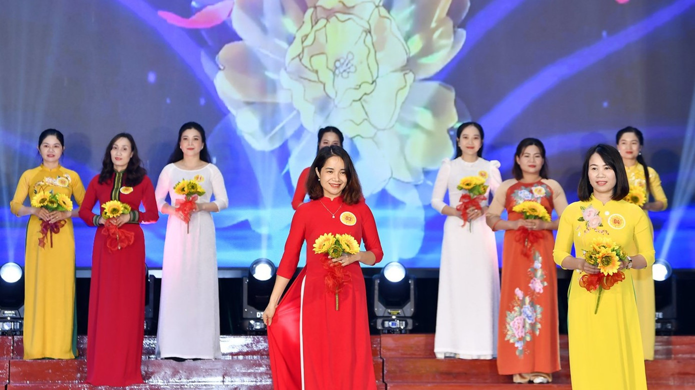 Các thí sinh tham gia hội thi.