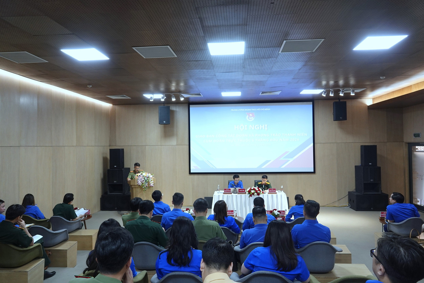 Quang cảnh hội nghị.