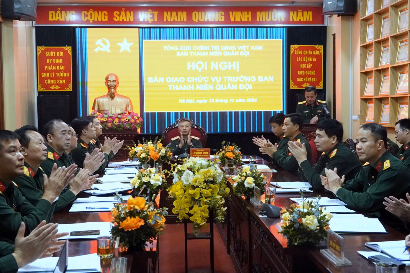 Quang cảnh hội nghị.