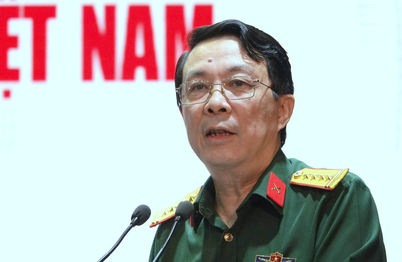 Đại tá Nguyễn Xuân Thủy - Phó Cục trưởng Cục Tuyên huấn, phát biểu tại họp báo. Đại tá Nguyễn Xuân Thủy - Phó Cục trưởng Cục Tuyên huấn, phát biểu tại họp báo.