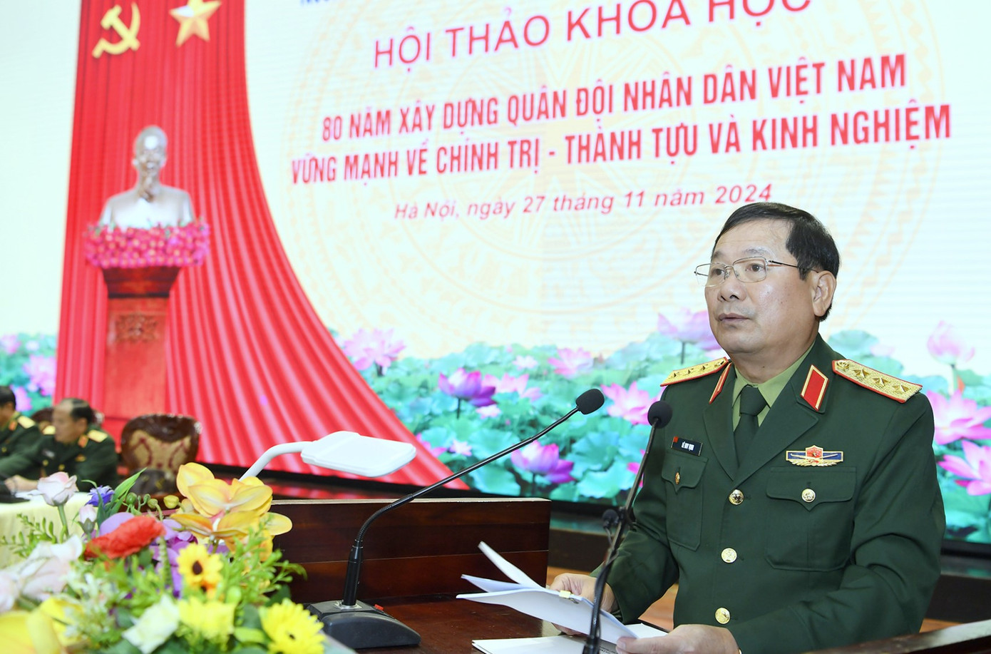 Thượng tướng, TS. Lê Huy Vịnh - Thứ trưởng Bộ Quốc phòng, phát biểu chỉ đạo hội thảo. Thượng tướng, TS. Lê Huy Vịnh - Thứ trưởng Bộ Quốc phòng, phát biểu chỉ đạo hội thảo.
