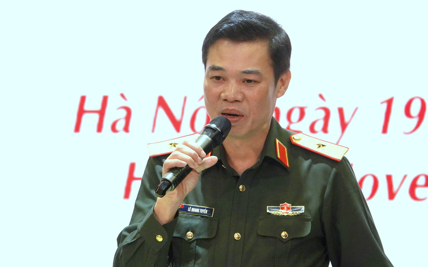 Thiếu tướng Lê Quang Tuyến - Phó Chủ nhiệm Tổng cục Công nghiệp quốc phòng. Thiếu tướng Lê Quang Tuyến - Phó Chủ nhiệm Tổng cục Công nghiệp quốc phòng.