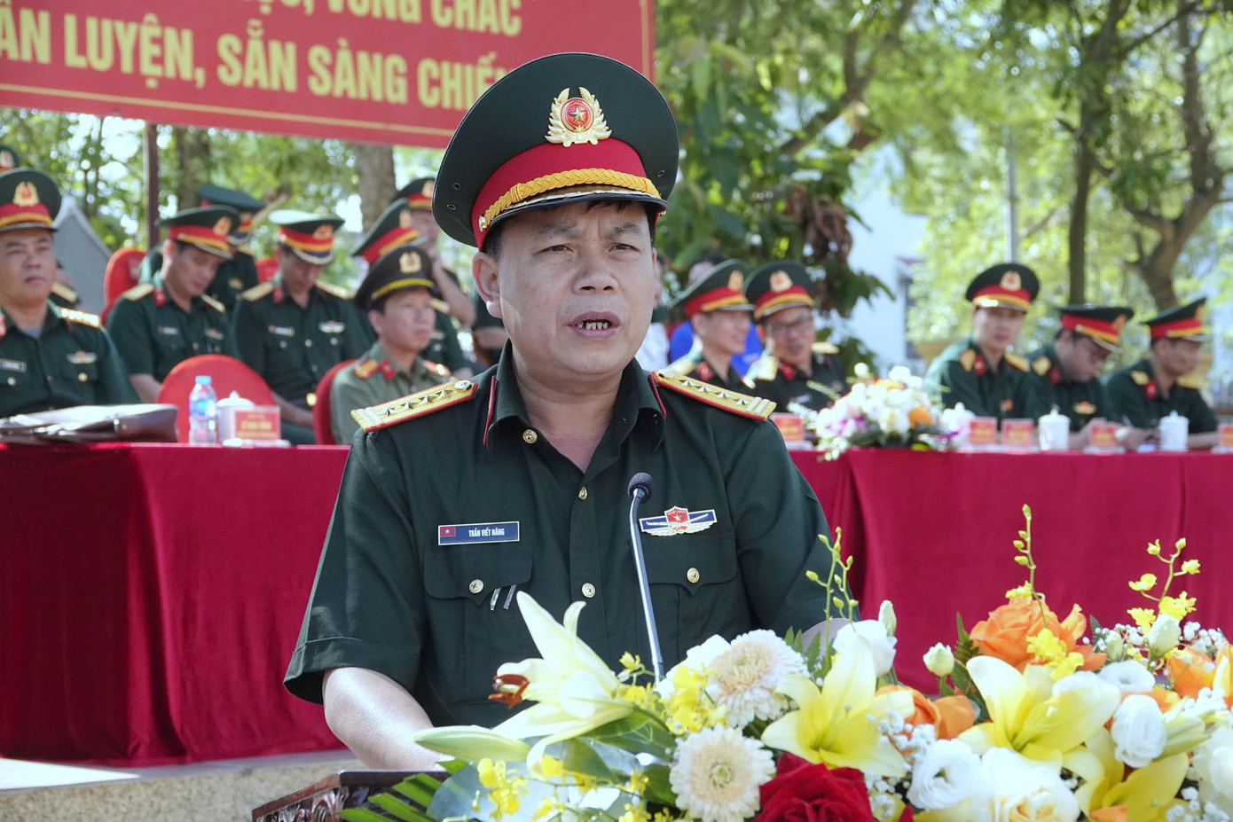 Đại tá Trần Viết Năng - Trưởng Ban Thanh niên Quân đội, phát động Ngày hội “Thanh niên Quân đội với Văn hóa giao thông” năm 2024.