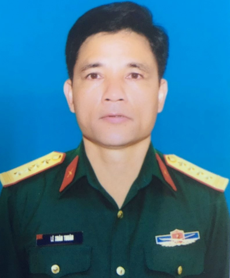 Đại tá Lê Xuân Thuân - Phó Tư lệnh kiêm Tham mưu trưởng Quân khu 1.