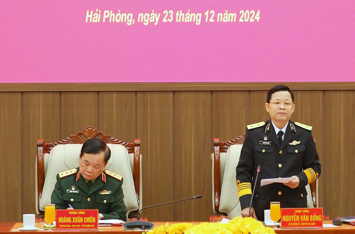 Trung tướng Nguyễn Văn Bổng phát biểu kết luận hội nghị. Trung tướng Nguyễn Văn Bổng phát biểu kết luận hội nghị.