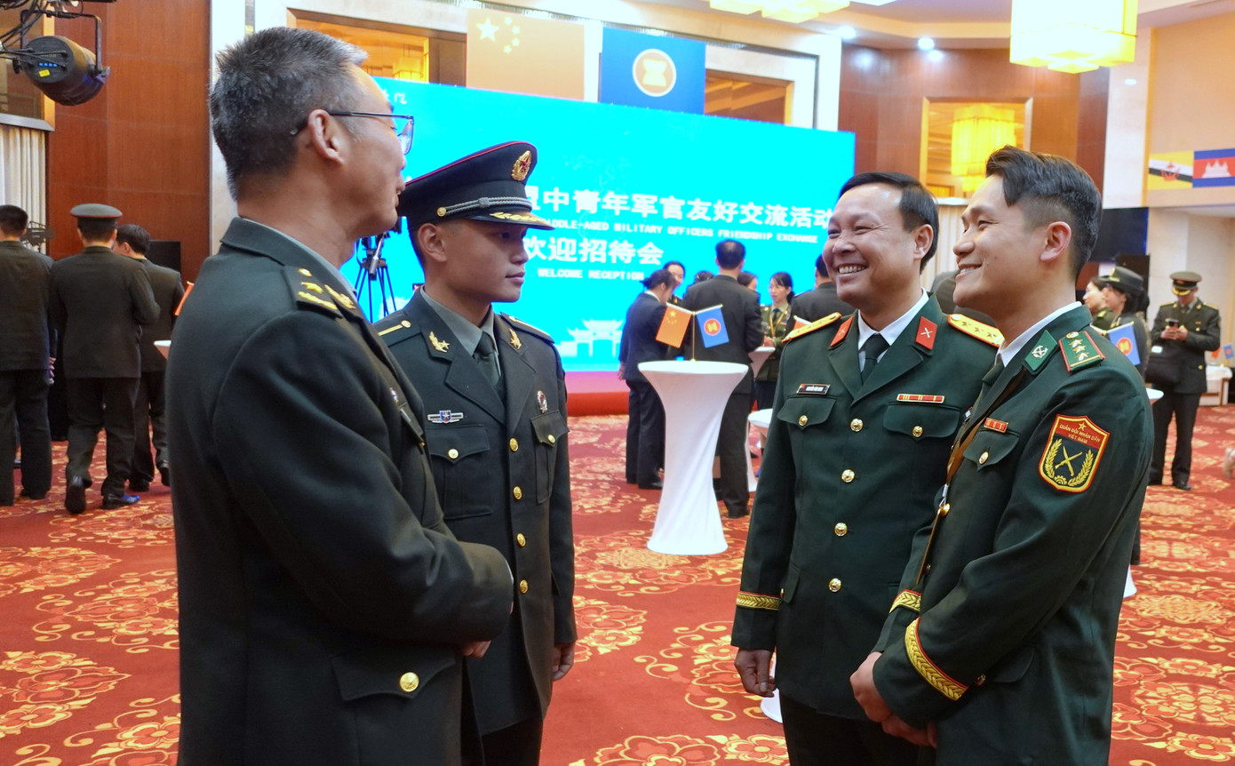 Chương trình giao lưu lần này gồm các hoạt động như báo cáo, tọa đàm chuyên đề, tham quan văn hóa. Chương trình giao lưu lần này gồm các hoạt động như báo cáo, tọa đàm chuyên đề, tham quan văn hóa.