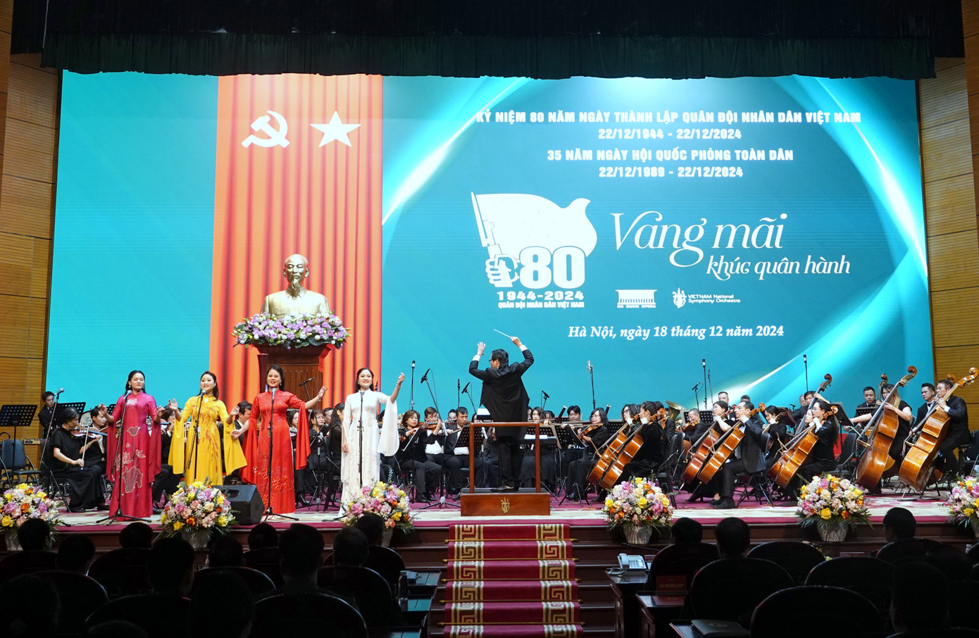 Chương trình nghệ thuật đặc sắc tại buổi gặp mặt.