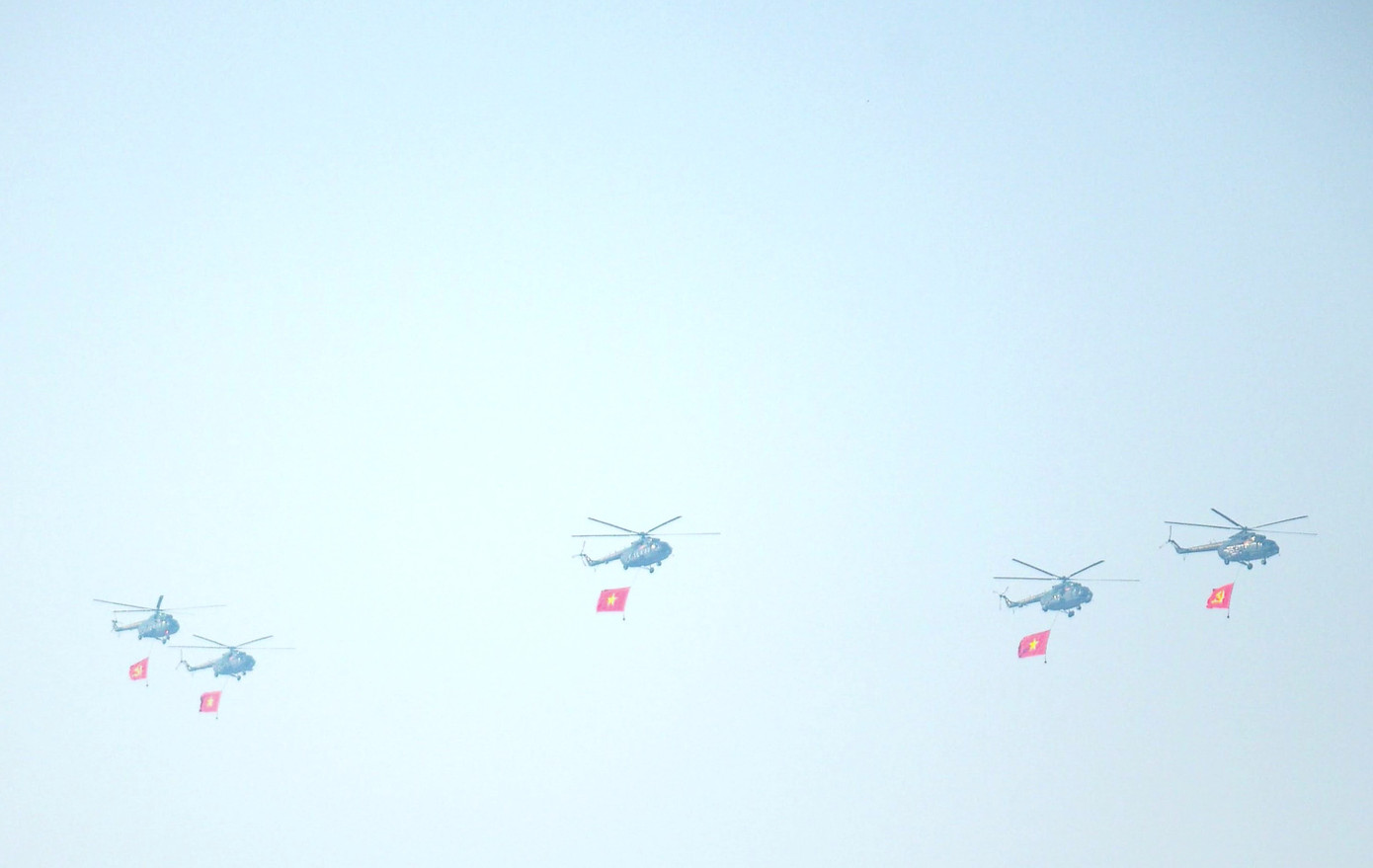 Buổi hợp luyện diễn ra sau khi các lực lượng diễu binh, diễu hành di chuyển từ Hà Nội lên thành phố Điện Biên Phủ, phục vụ Lễ kỷ niệm 70 năm Chiến thắng Điện Biên Phủ (7/5/1954 - 7/5/2024).