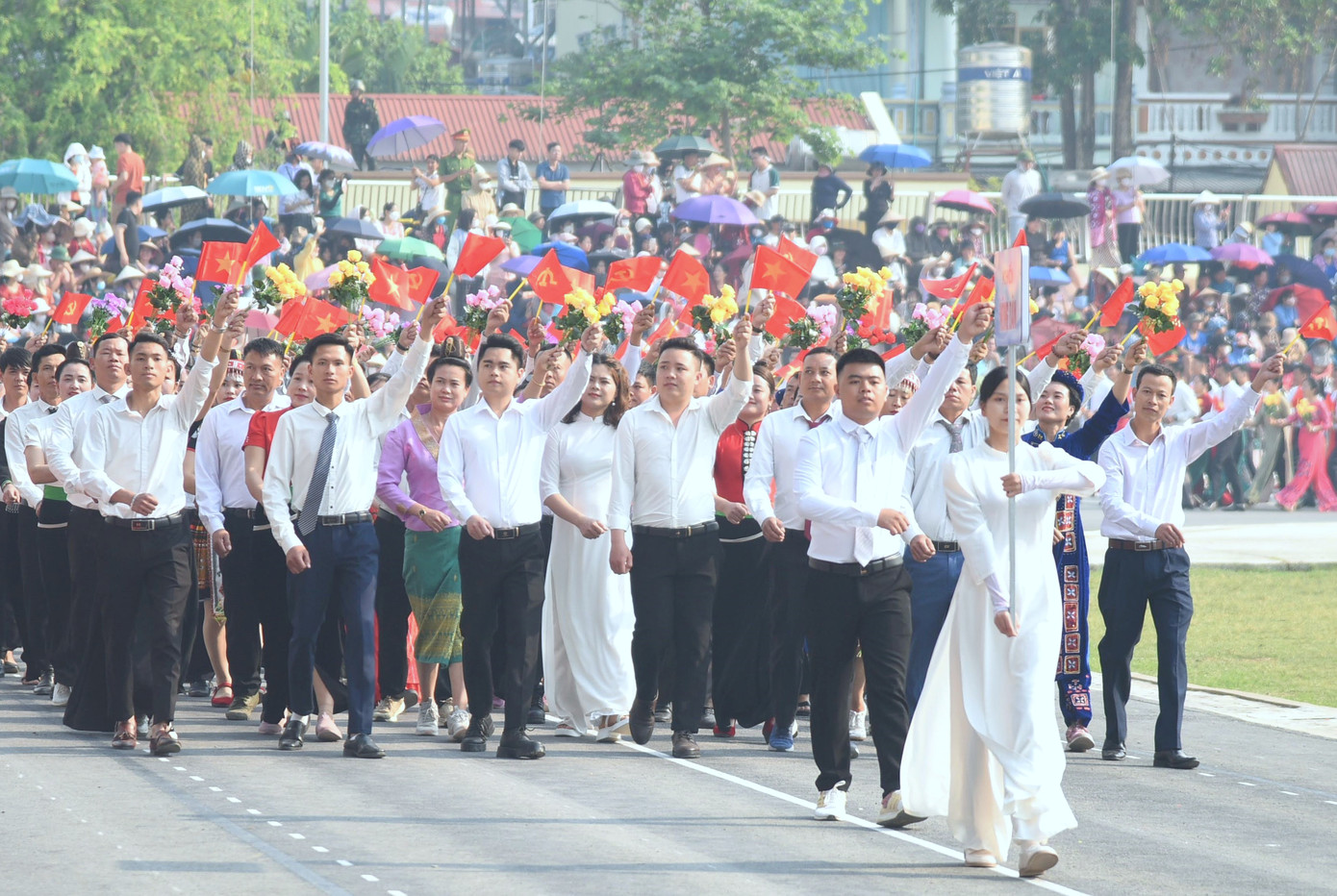 Khối Công đoàn.