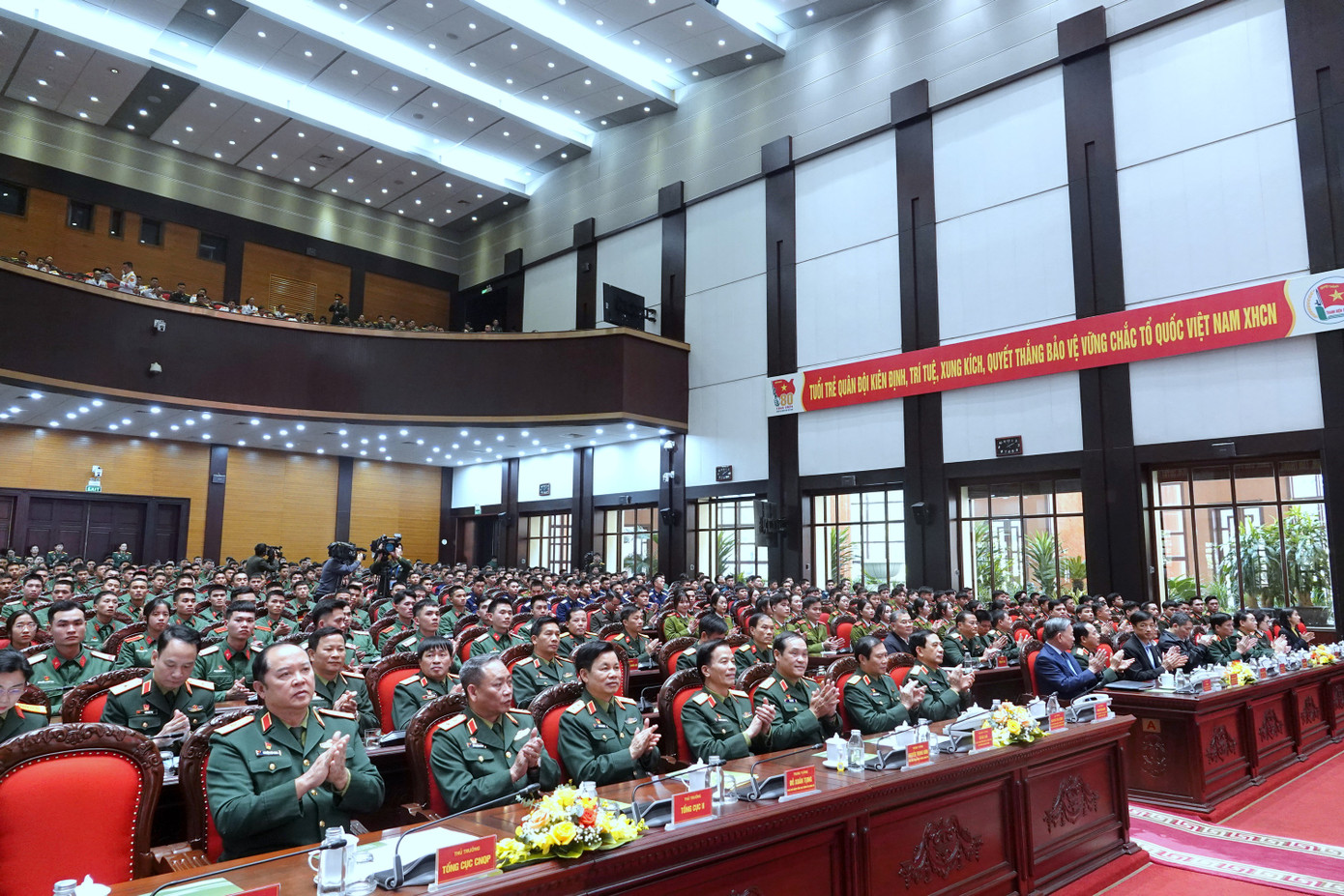 Cùng dự chương trình tại trụ sở Bộ Quốc phòng có 500 cán bộ, đoàn viên thanh niên Quân đội và Công an; hơn 15.000 cán bộ, đoàn viên thanh niên trong Quân đội tại hơn 100 điểm cầu trong toàn quân.