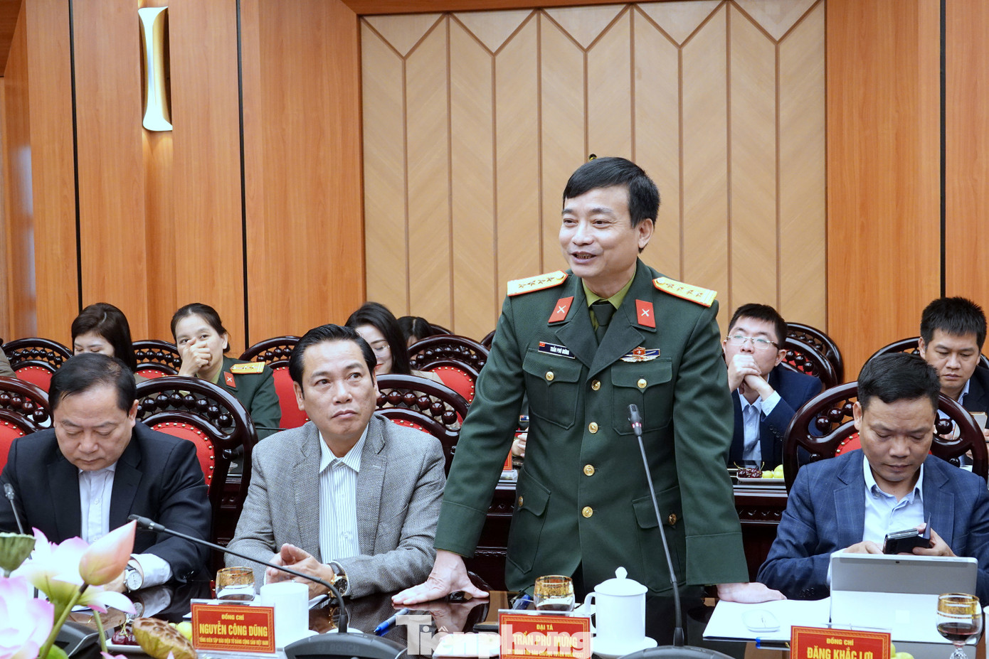 Đại tá Trần Phú Mừng - Trưởng phòng Thông tấn - Báo chí (Cục Tuyên huấn, Tổng cục Chính trị), phát biểu tại chương trình. Đại tá Trần Phú Mừng - Trưởng phòng Thông tấn - Báo chí (Cục Tuyên huấn, Tổng cục Chính trị), phát biểu tại chương trình.