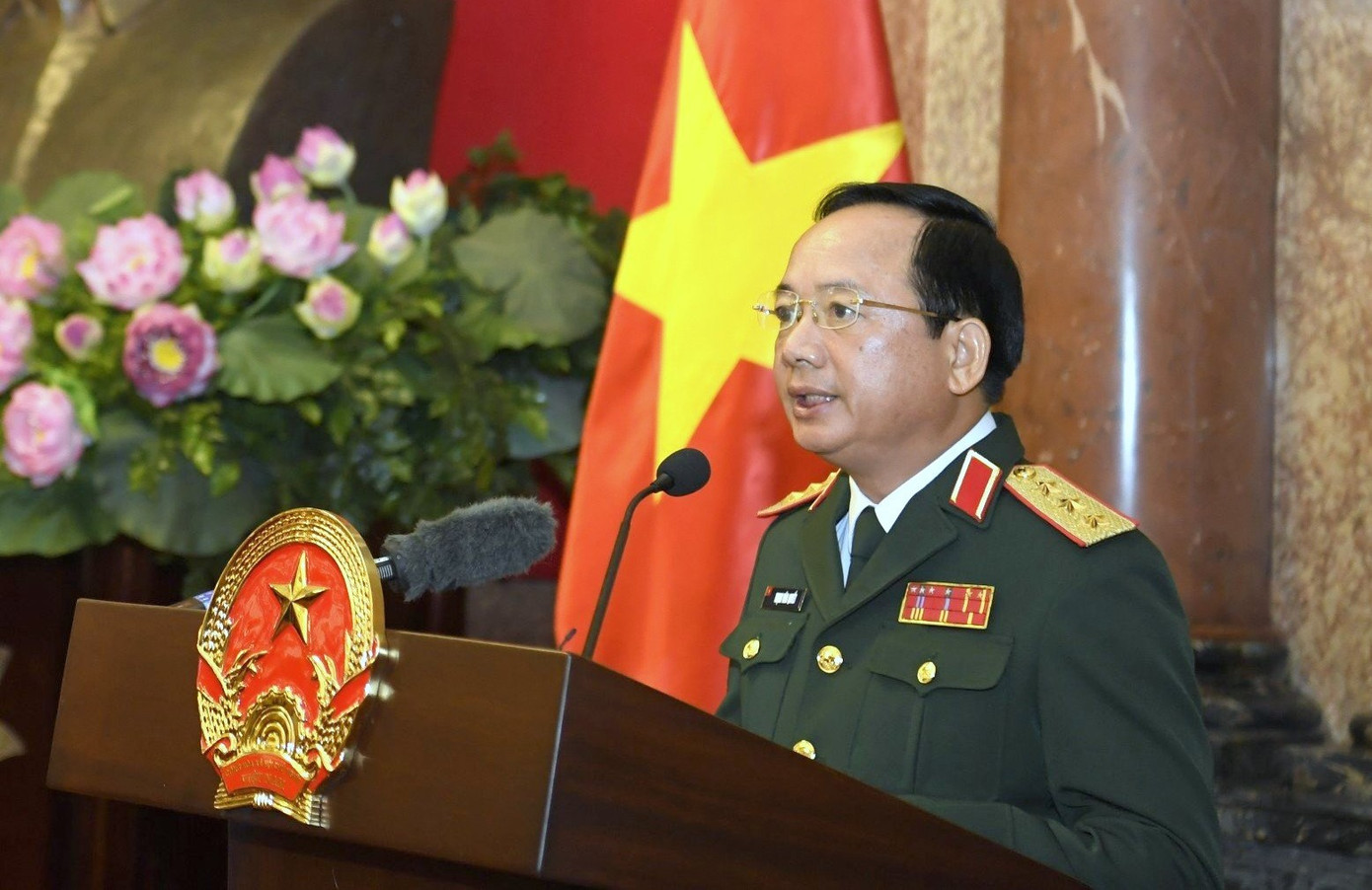 Thượng tướng Trịnh Văn Quyết phát biểu tại buổi lễ. Thượng tướng Trịnh Văn Quyết phát biểu tại buổi lễ.