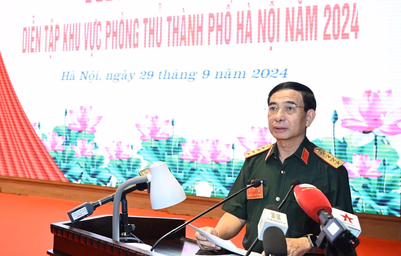 Đại tướng Phan Văn Giang phát biểu chỉ đạo Diễn tập Khu vực phòng thủ Thành phố Hà Nội 2024.