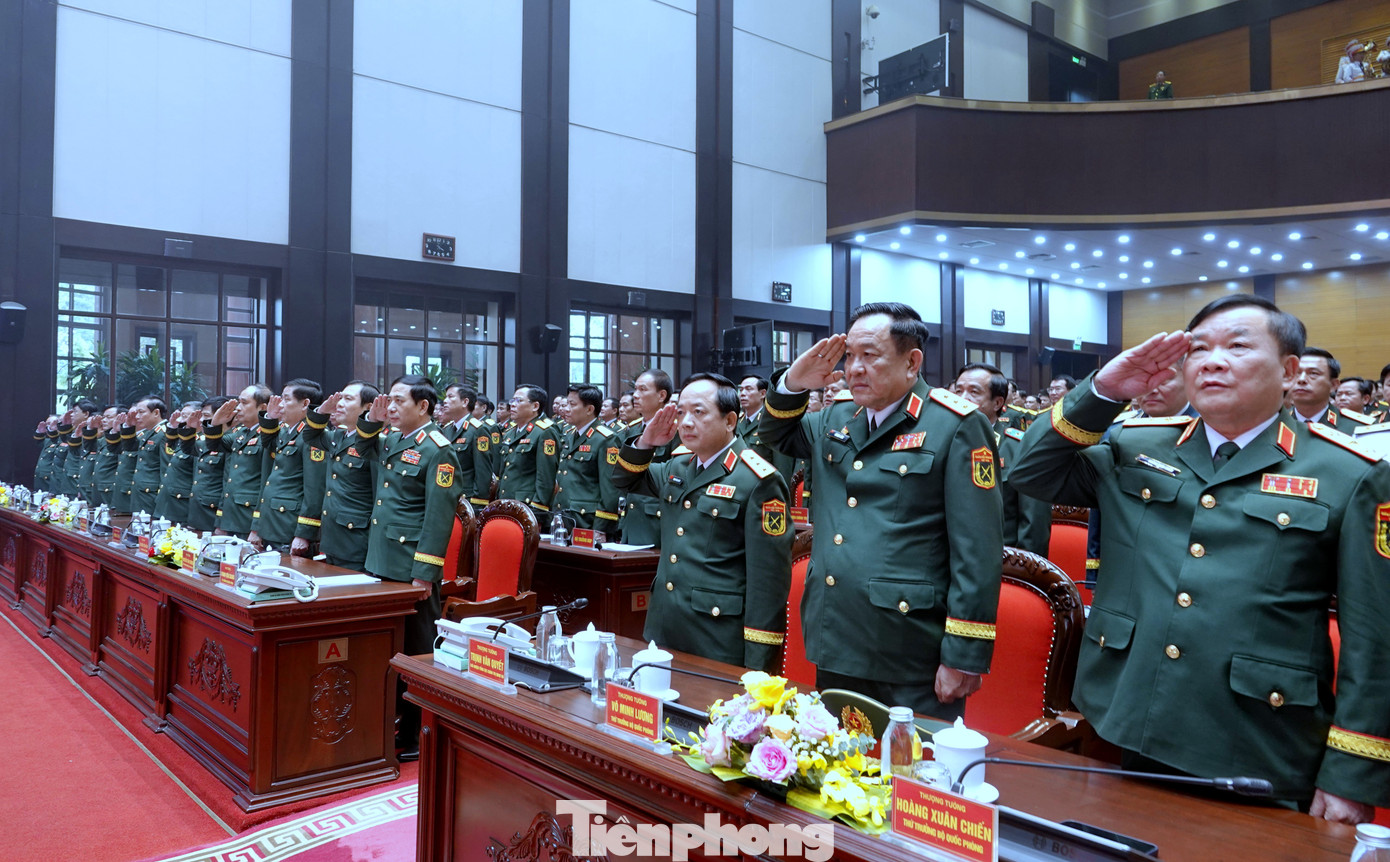 Lãnh đạo Quân ủy Trung ương - Bộ Quốc phòng cùng các đại biểu tham dự Lễ trao Huân chương.
