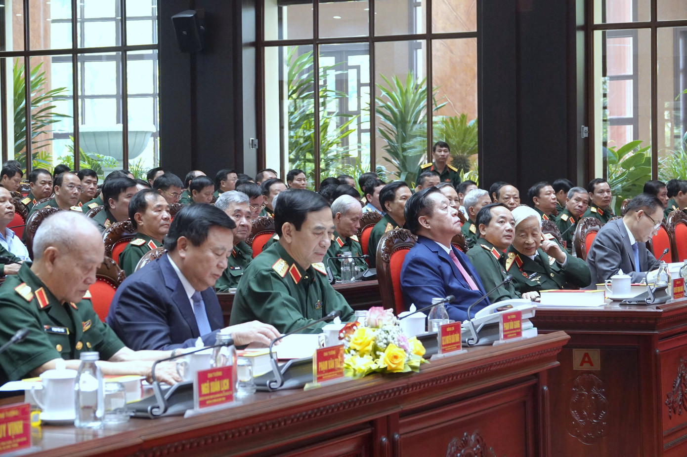 Các đại biểu dự Hội thảo.